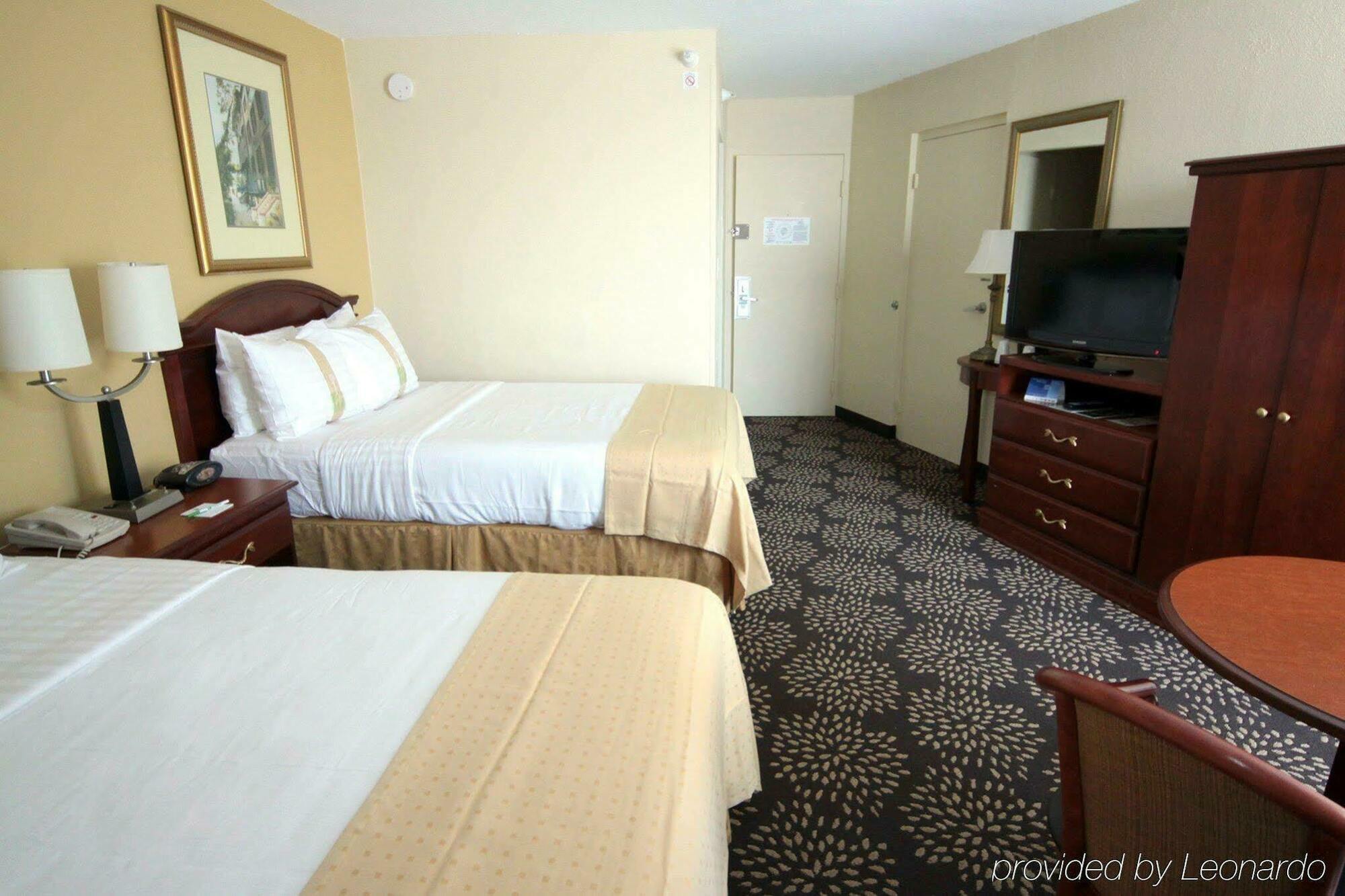 Holiday Inn Charleston-Riverview, An Ihg Hotel Bagian luar foto