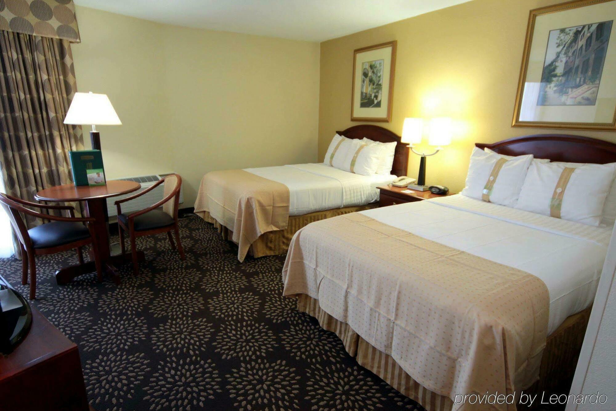 Holiday Inn Charleston-Riverview, An Ihg Hotel Bagian luar foto